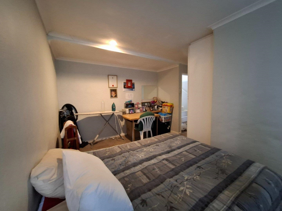 4 Bedroom Property for Sale in Wavecrest Eastern Cape